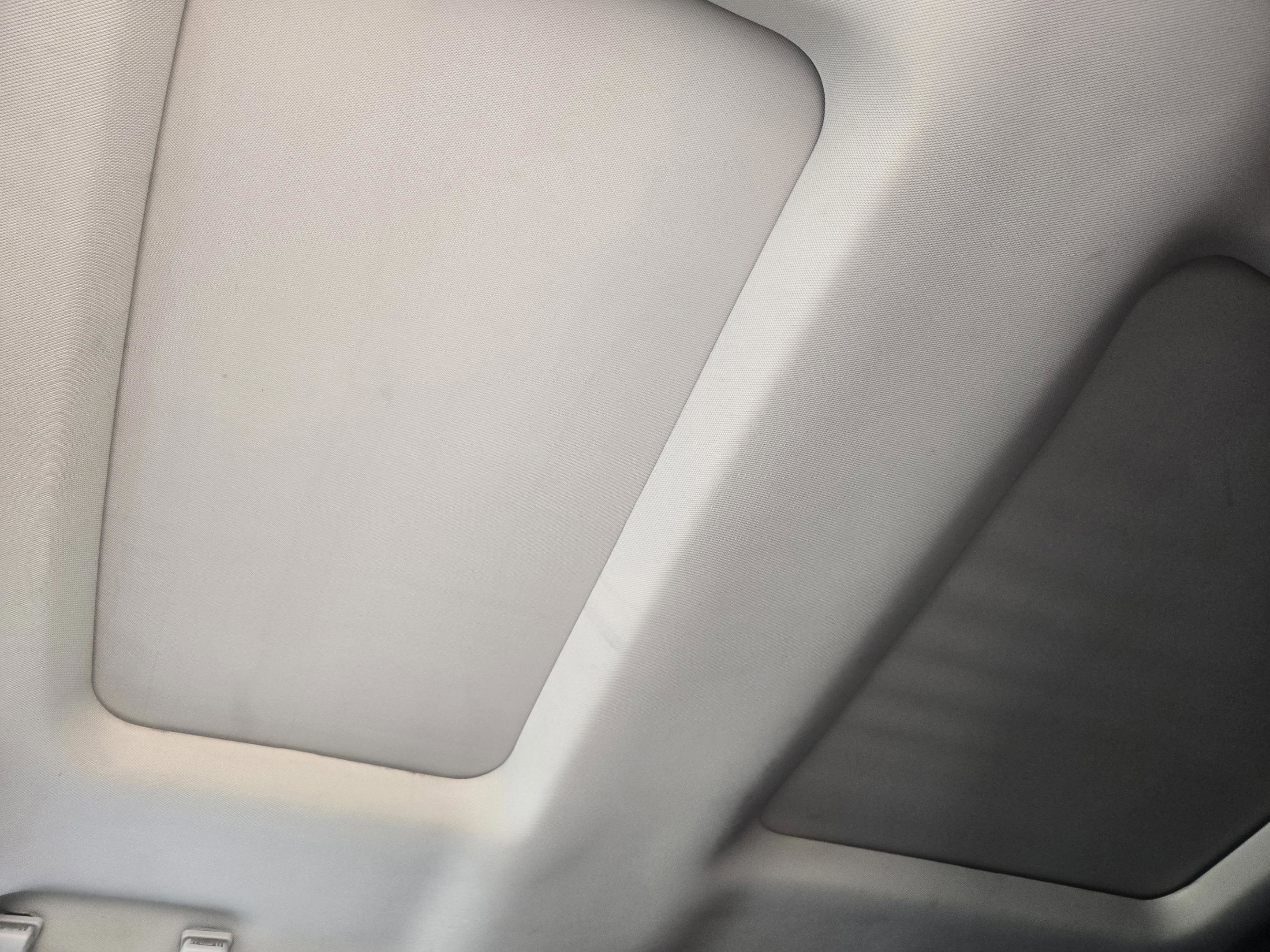 Used 2017 Ford Explorer Platinum AWD/4WD image 21