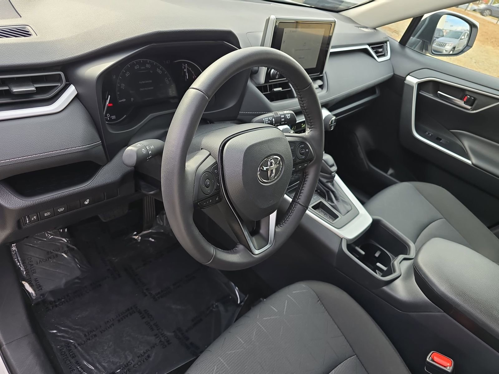 Used 2025 Toyota RAV4 XLE image 21