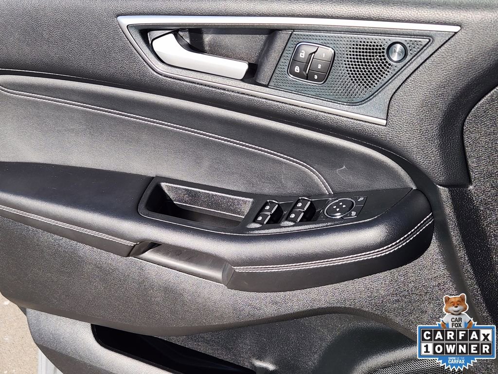 Used 2024 Ford Edge Titanium image 29