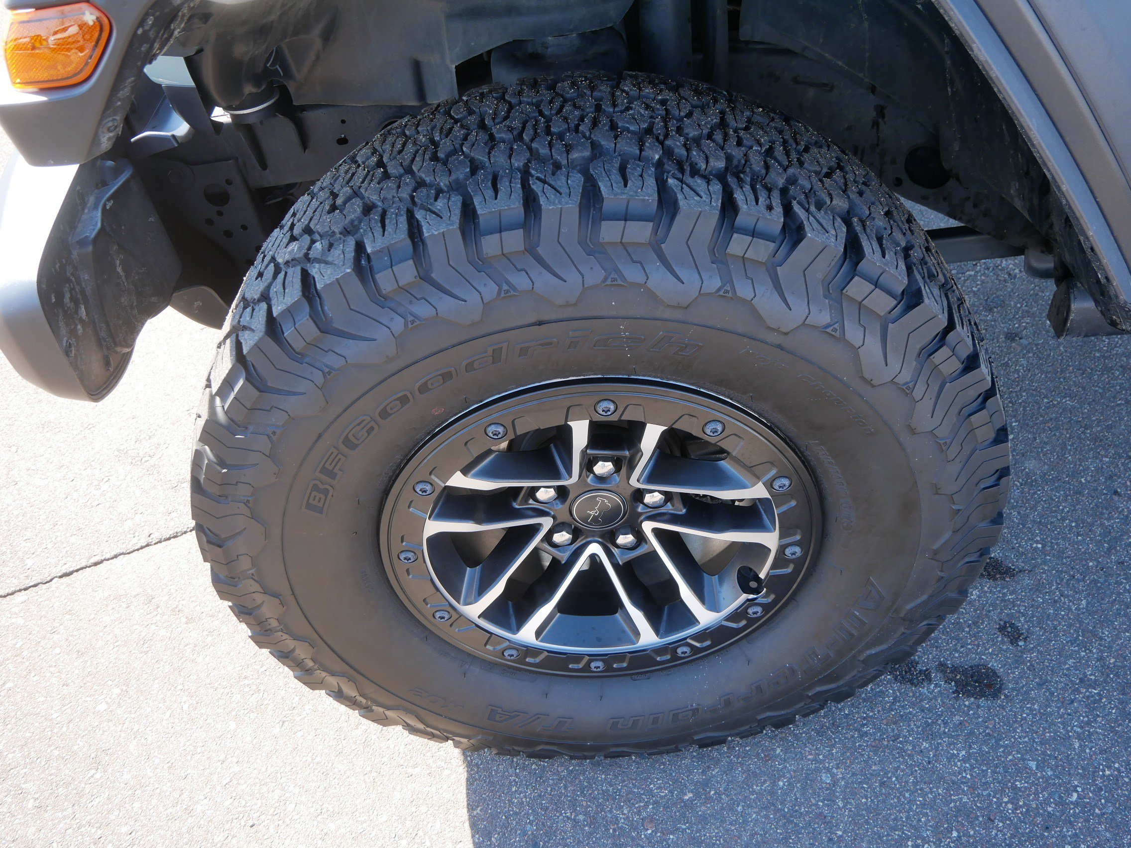 Used 2024 Jeep Wrangler Willys image 16