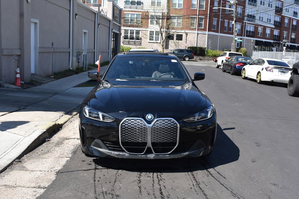 Used 2025 BMW i4 eDrive40 RWD image 3