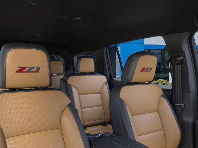 New 2027 Chevrolet Traverse Z71 w/ LPO, Floor Liner Package AWD/4WD image 24