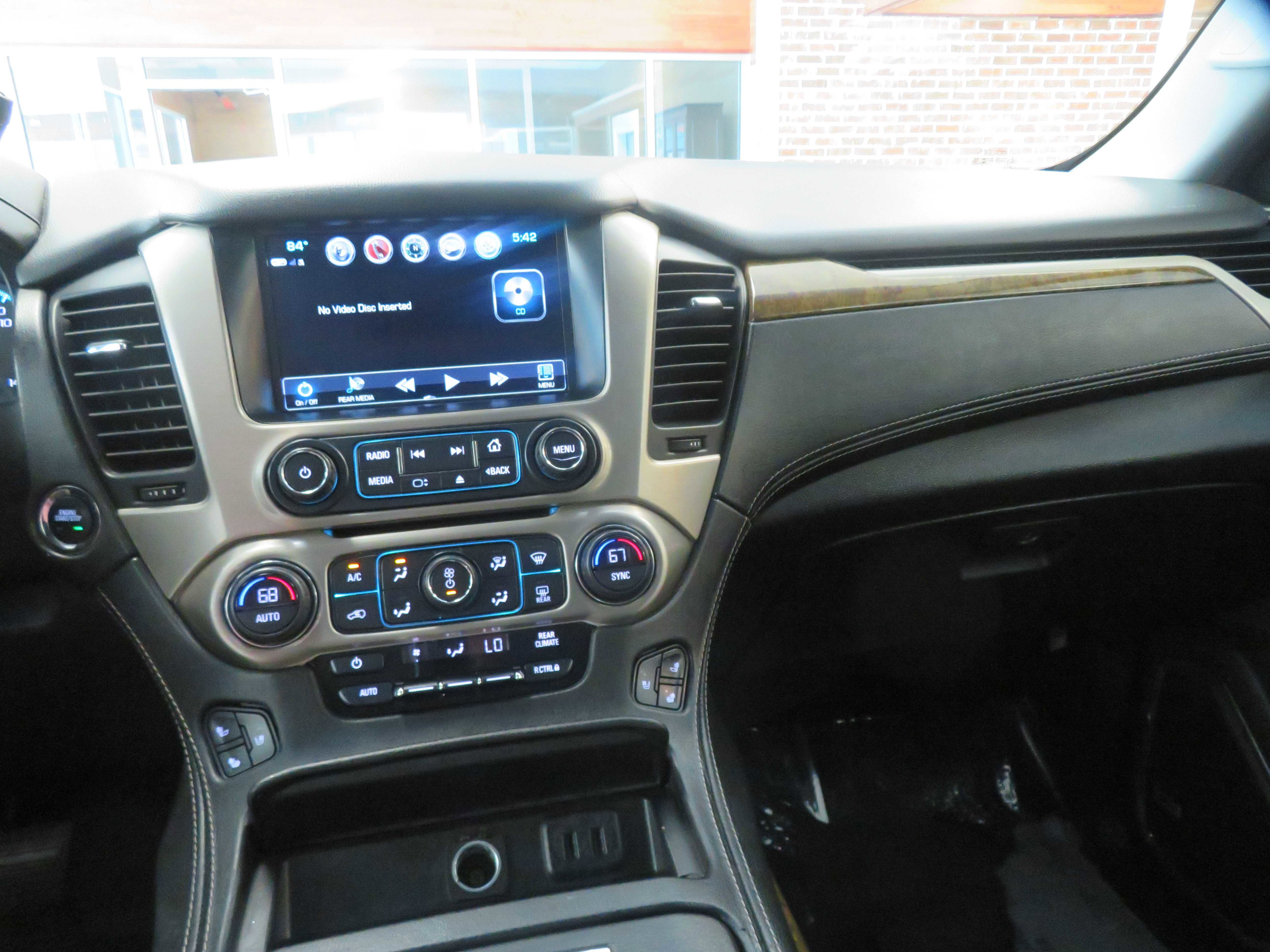 Used 2017 GMC Yukon XL Denali w/ Open Road Package AWD/4WD image 42