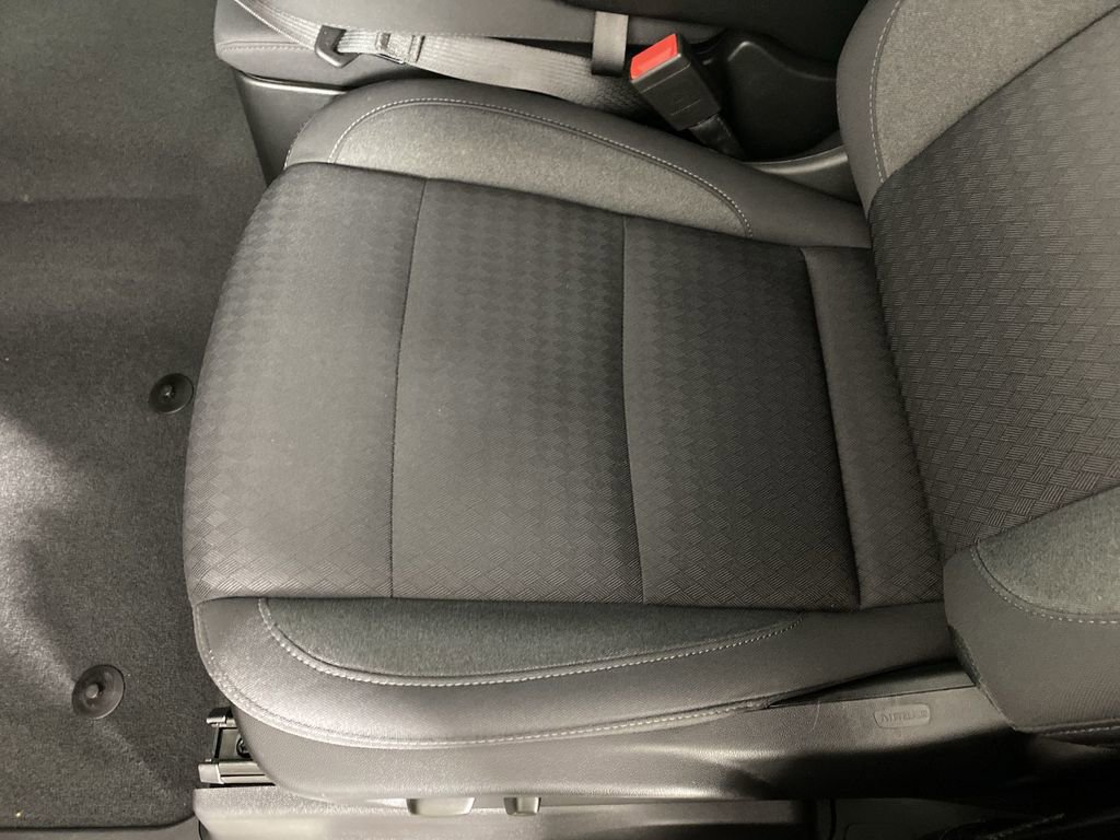 Used 2023 Chevrolet Silverado 1500 LT image 22