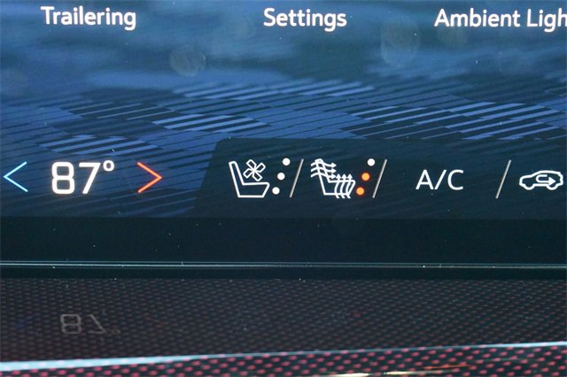 Certified 2024 Chevrolet Traverse RS image 38