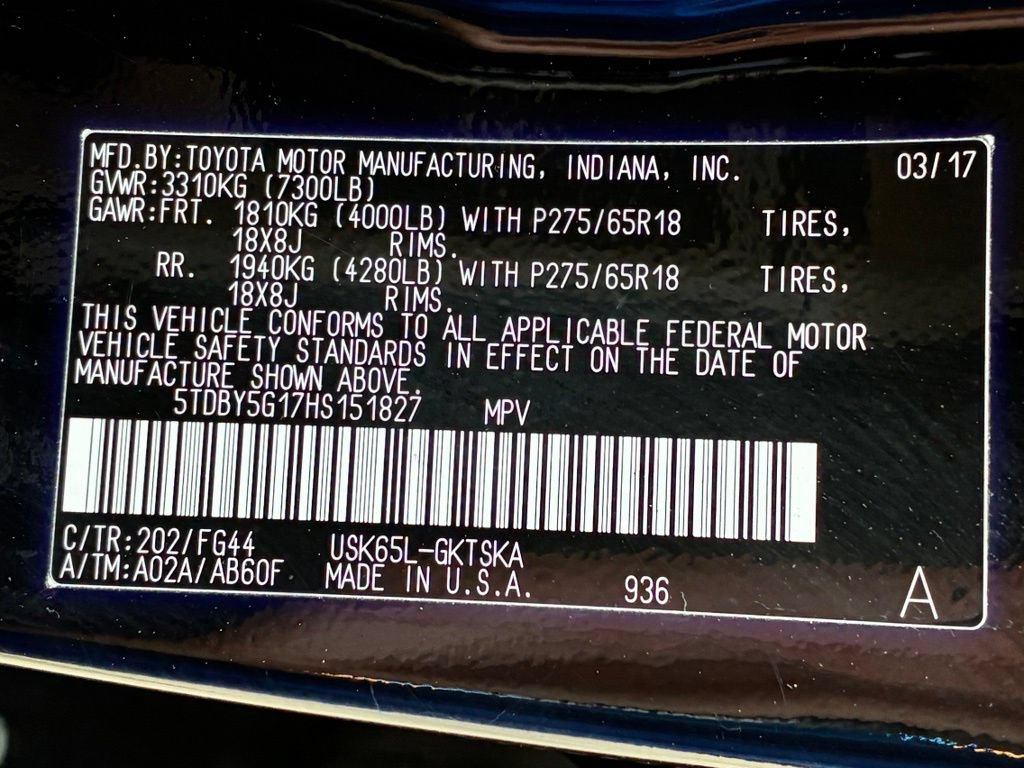 Used 2017 Toyota Sequoia SR5 AWD/4WD image 57