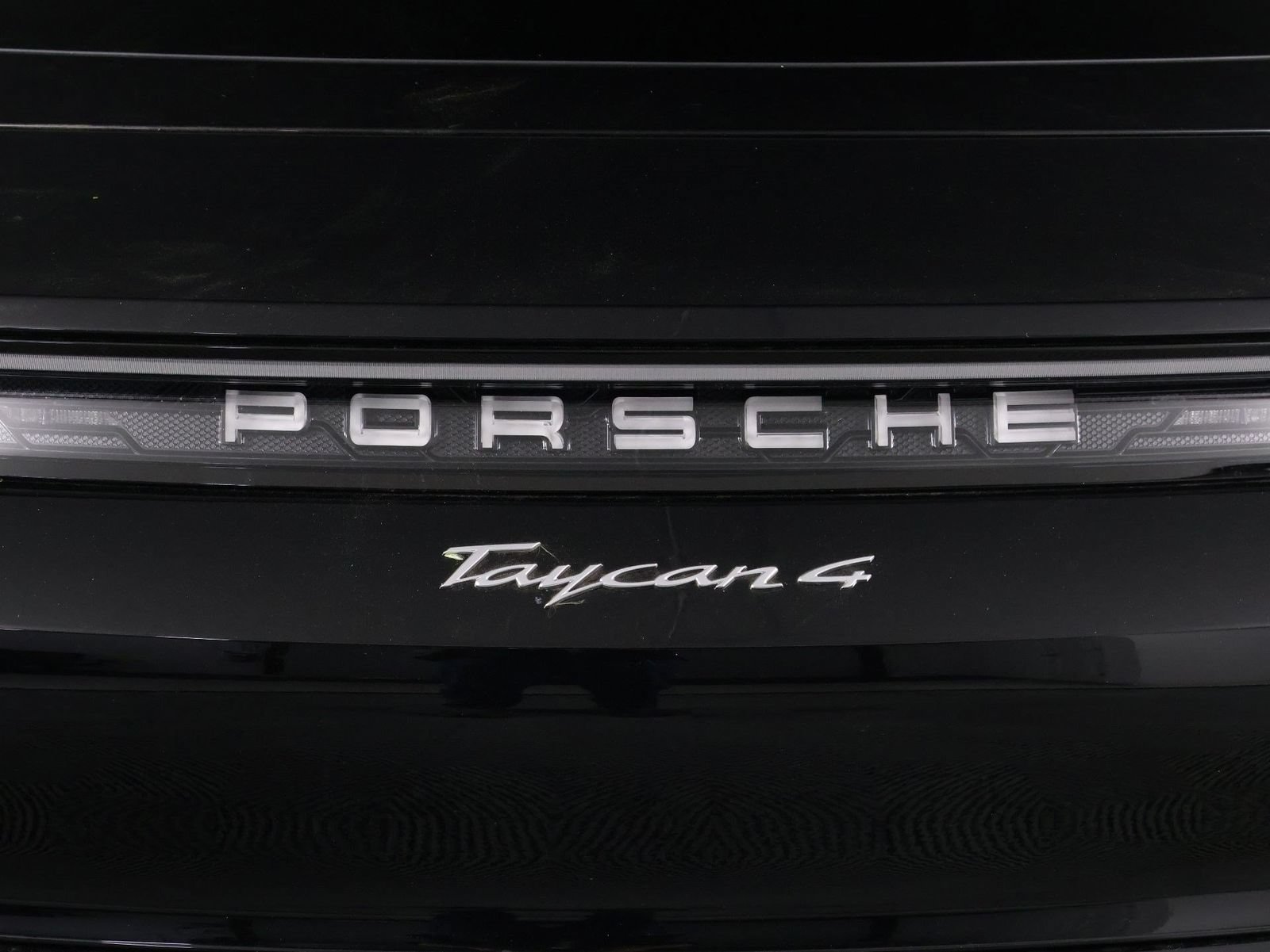 Certified 2026 Porsche Taycan AWD/4WD image 22