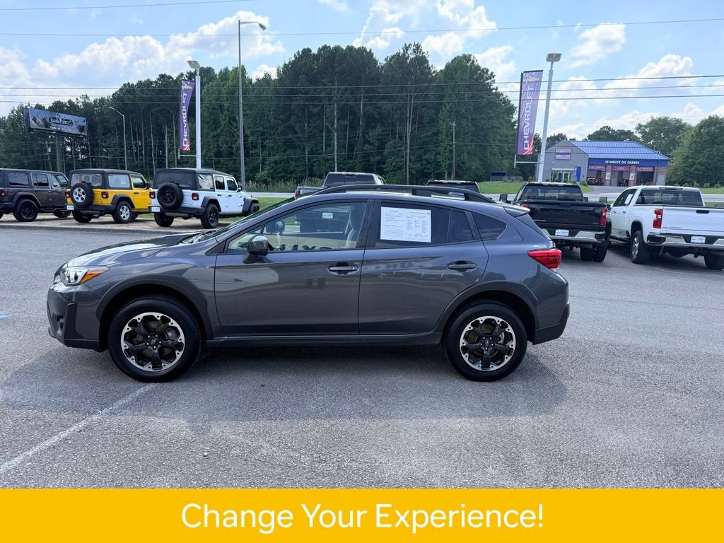 Used 2023 Subaru Crosstrek 2.0i Premium AWD/4WD image 3