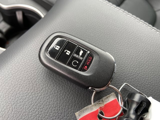 Used 2025 Honda Pilot Elite image 42