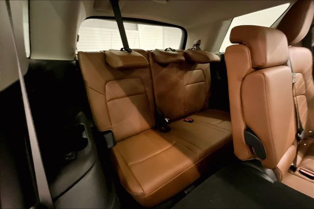 Used 2025 Nissan Pathfinder Platinum w/ Cargo Package FWD image 34