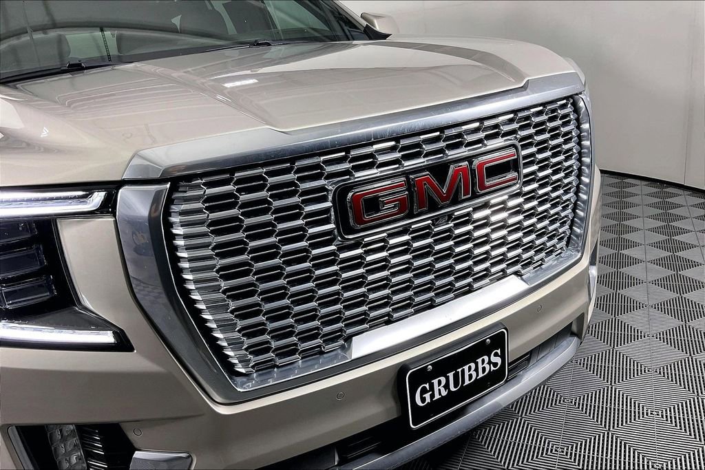 Used 2022 GMC Yukon Denali w/ Denali Premium Package RWD image 40