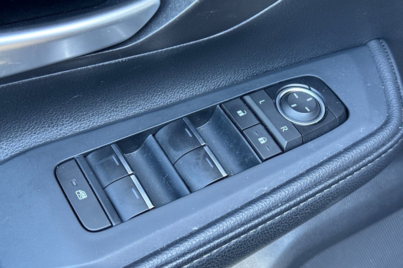Used 2025 Toyota Grand Highlander FWD image 14