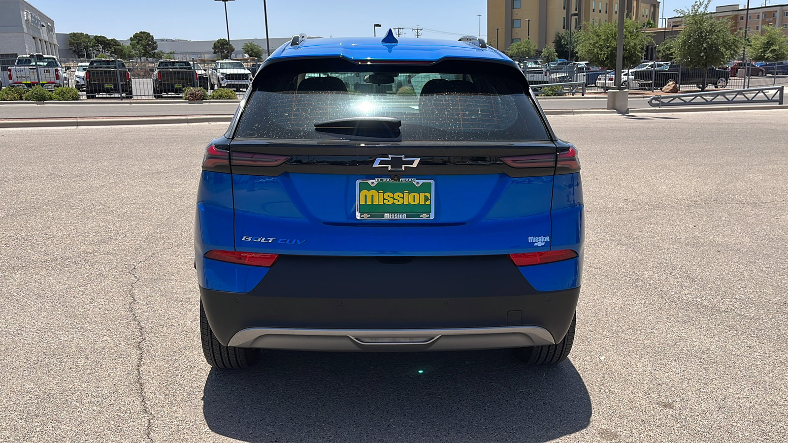 Used 2023 Chevrolet Bolt EUV LT w/ Comfort Package image 7