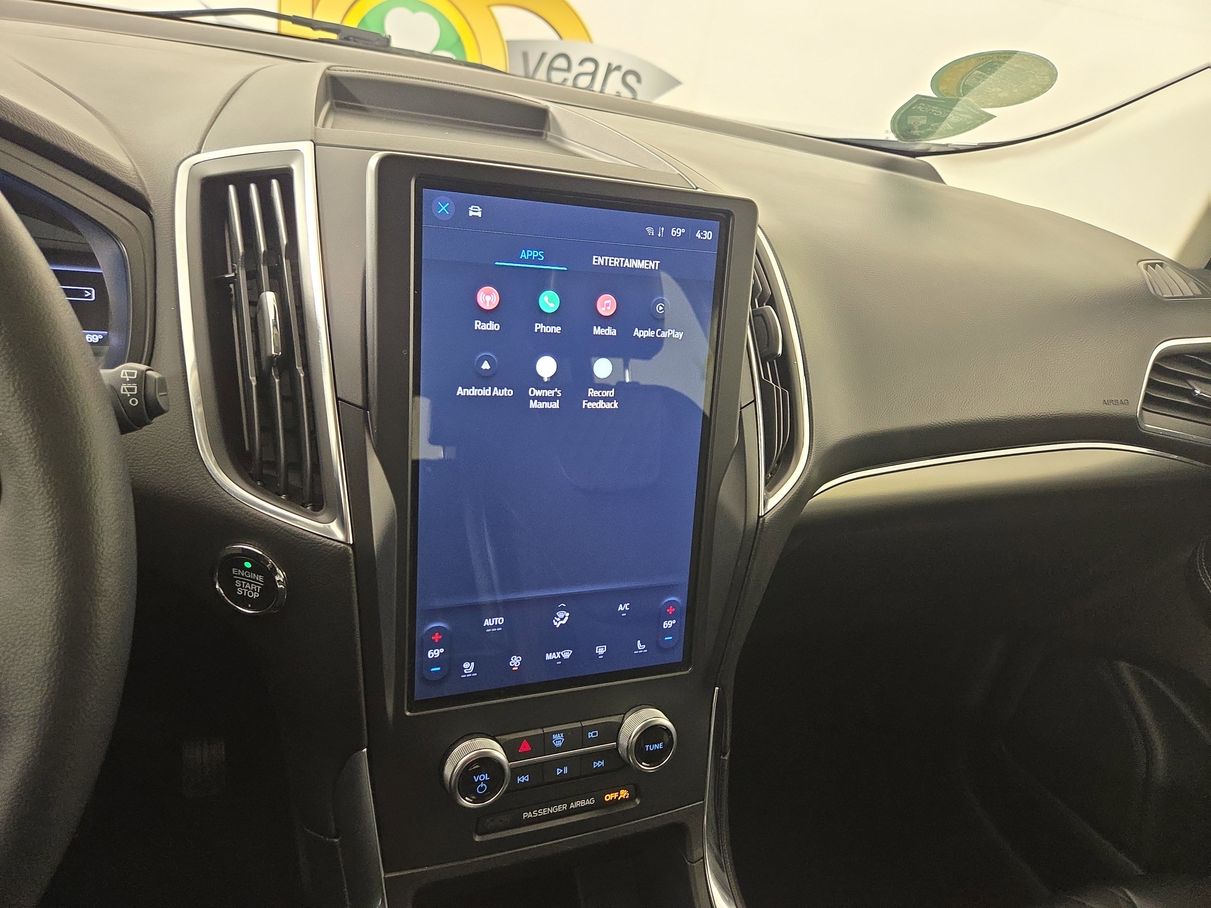 Used 2024 Ford Edge Titanium image 21