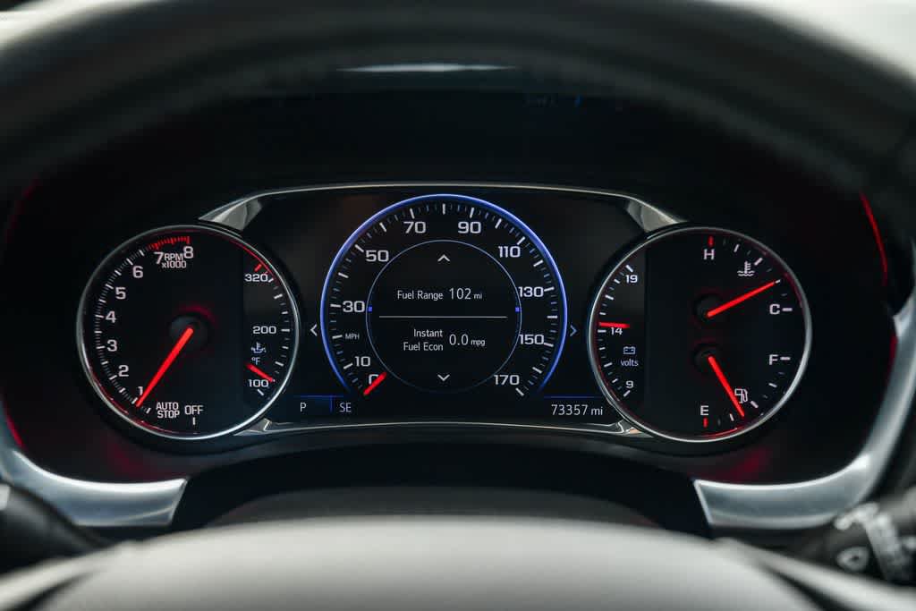 Used 2022 Chevrolet Traverse Premier FWD image 25