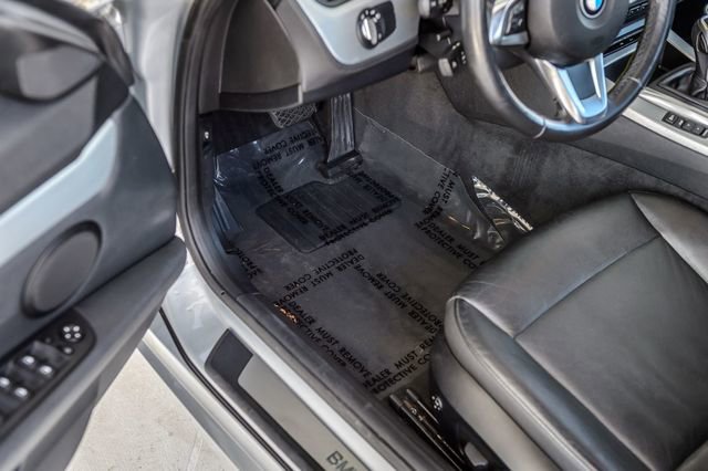 Used 2009 BMW Z4 sDrive35i image 39