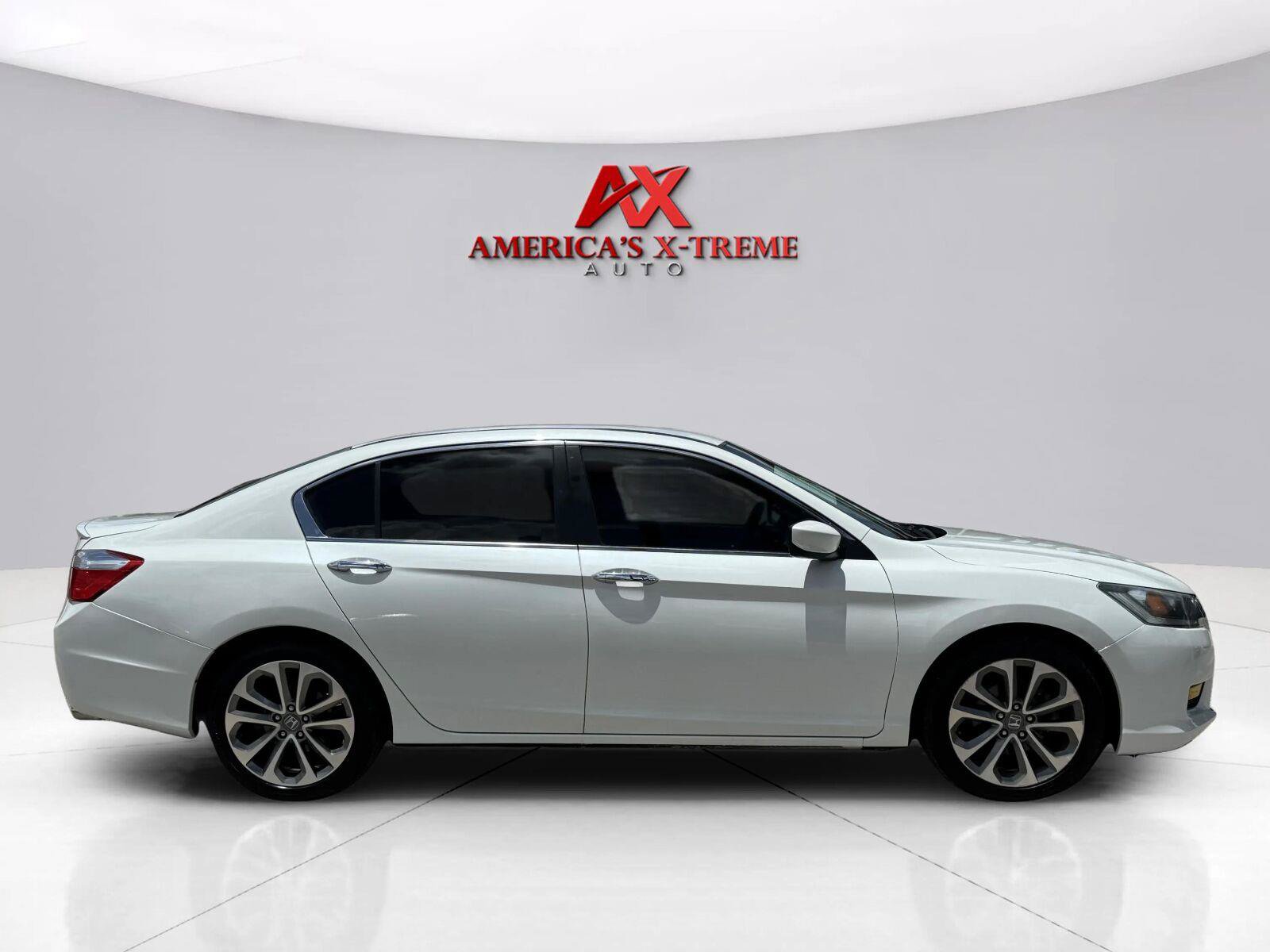 Used 2013 Honda Accord Sport image 7
