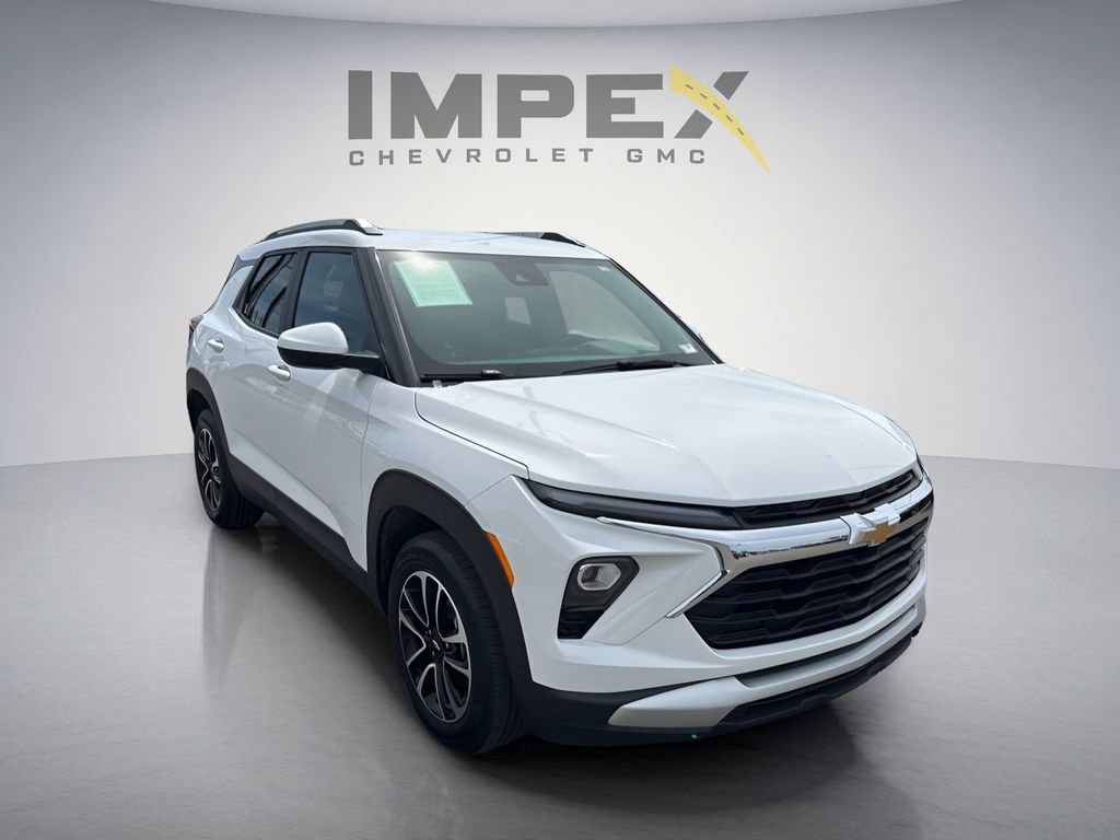 Used 2025 Chevrolet TrailBlazer LT FWD image 7