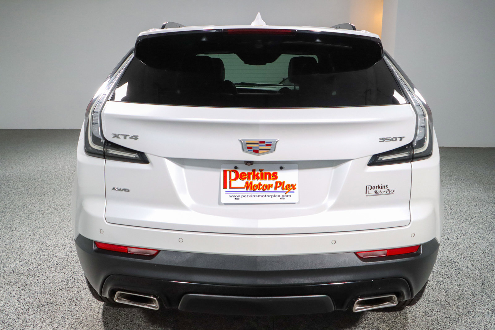 Used 2023 Cadillac XT4 Sport w/ Sun And Sound Package AWD/4WD image 8