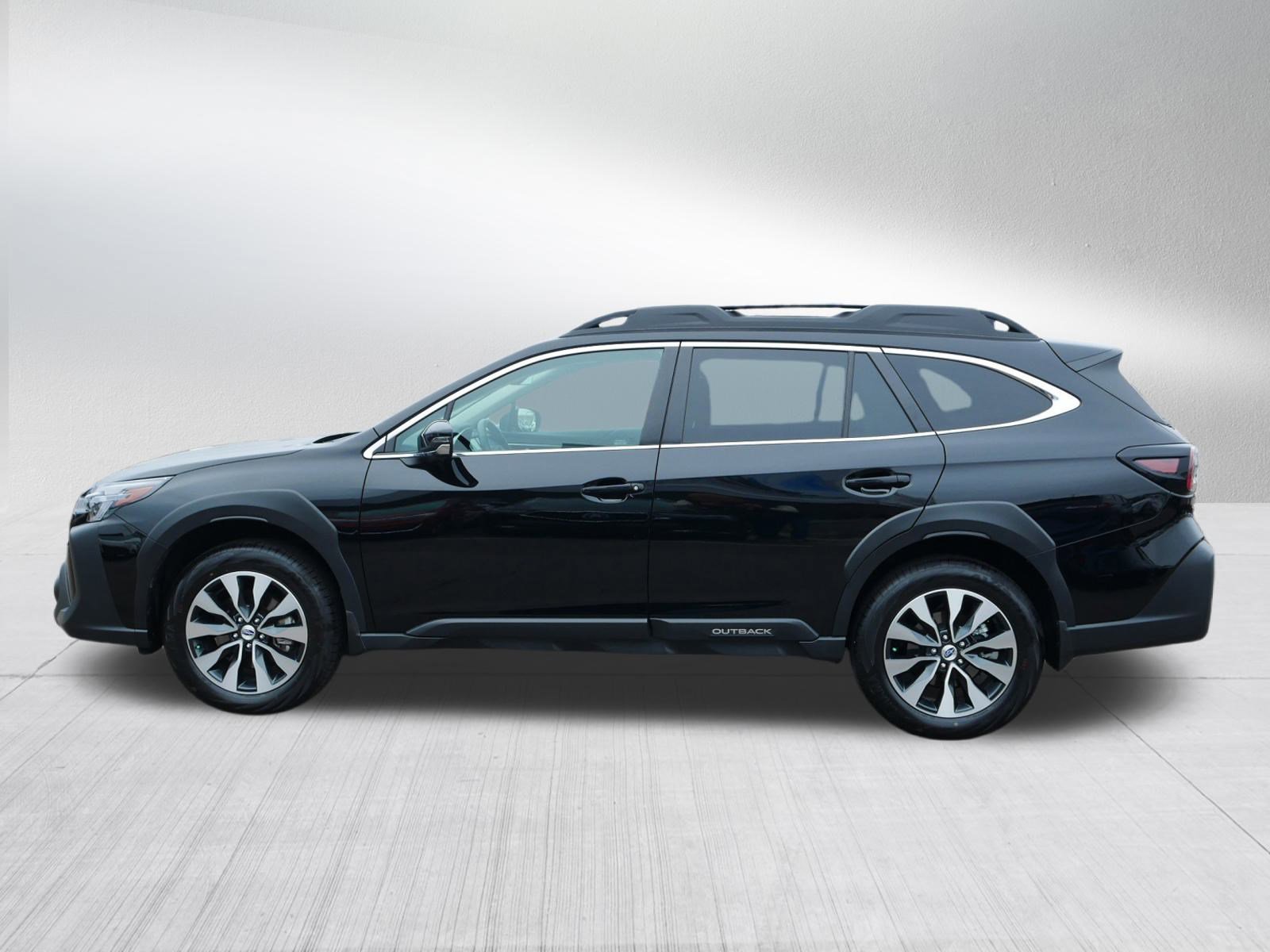 Certified 2025 Subaru Outback Limited image 4