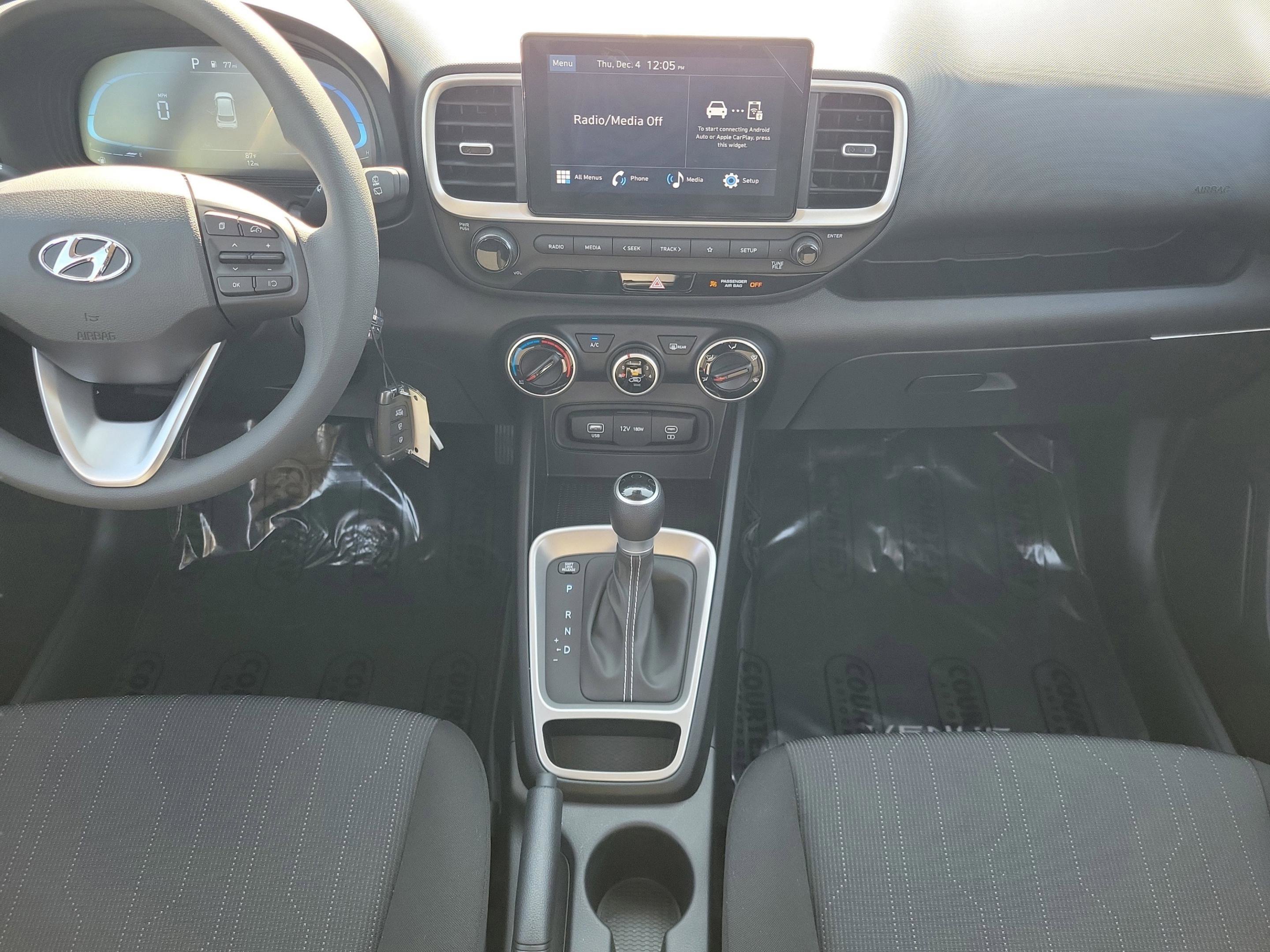 New 2026 Hyundai Venue SE image 11