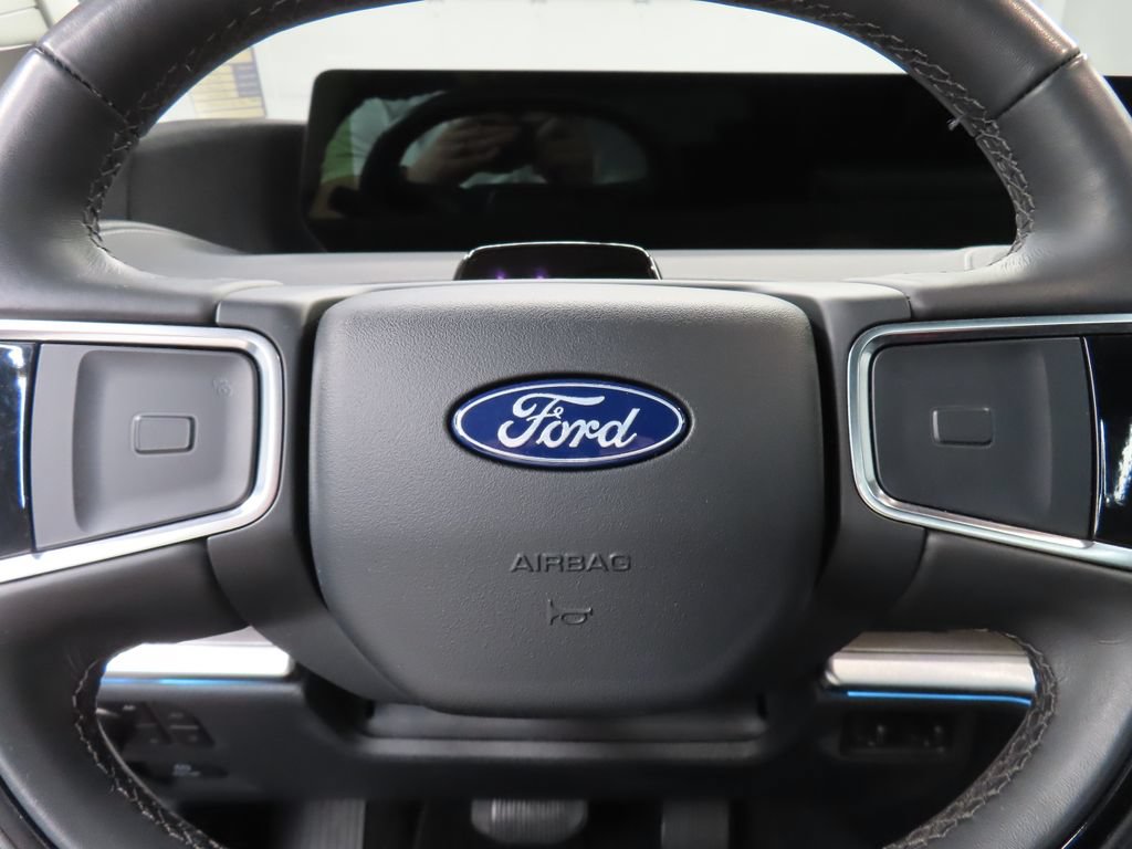 Used 2025 Ford Expedition Max Platinum AWD/4WD image 65