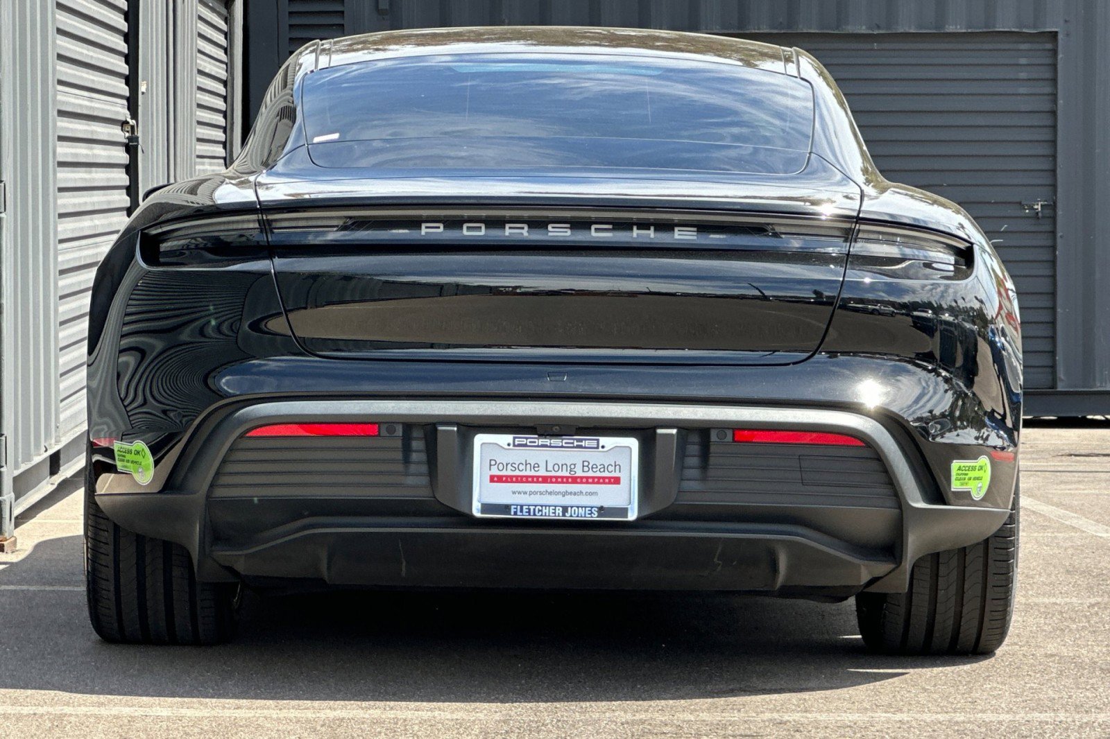 Certified 2022 Porsche Taycan image 7