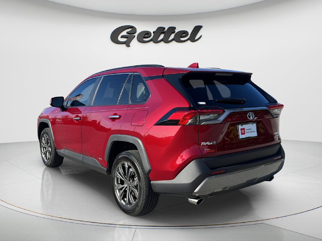 Used 2023 Toyota RAV4 Limited AWD/4WD image 7