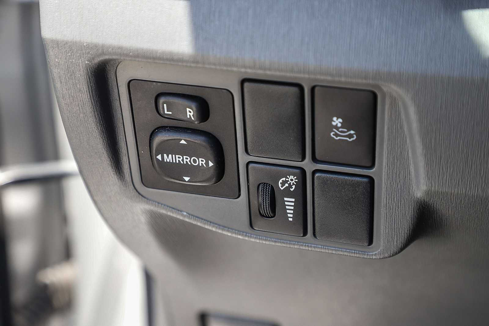 Used 2010 Toyota Prius Two FWD image 21