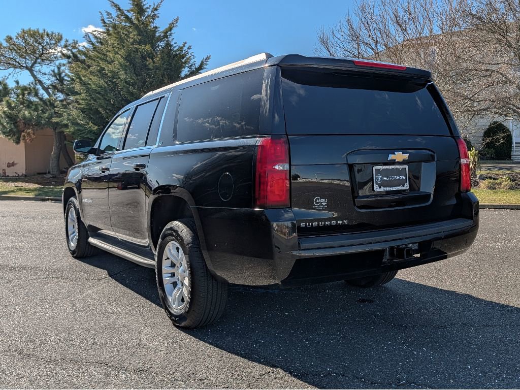 Used 2019 Chevrolet Suburban LT image 8