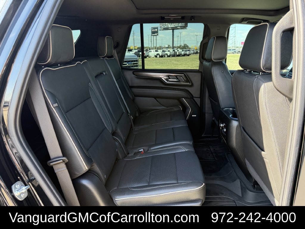 Used 2025 GMC Yukon Elevation w/ LPO, Yukon Black Package AWD/4WD image 34