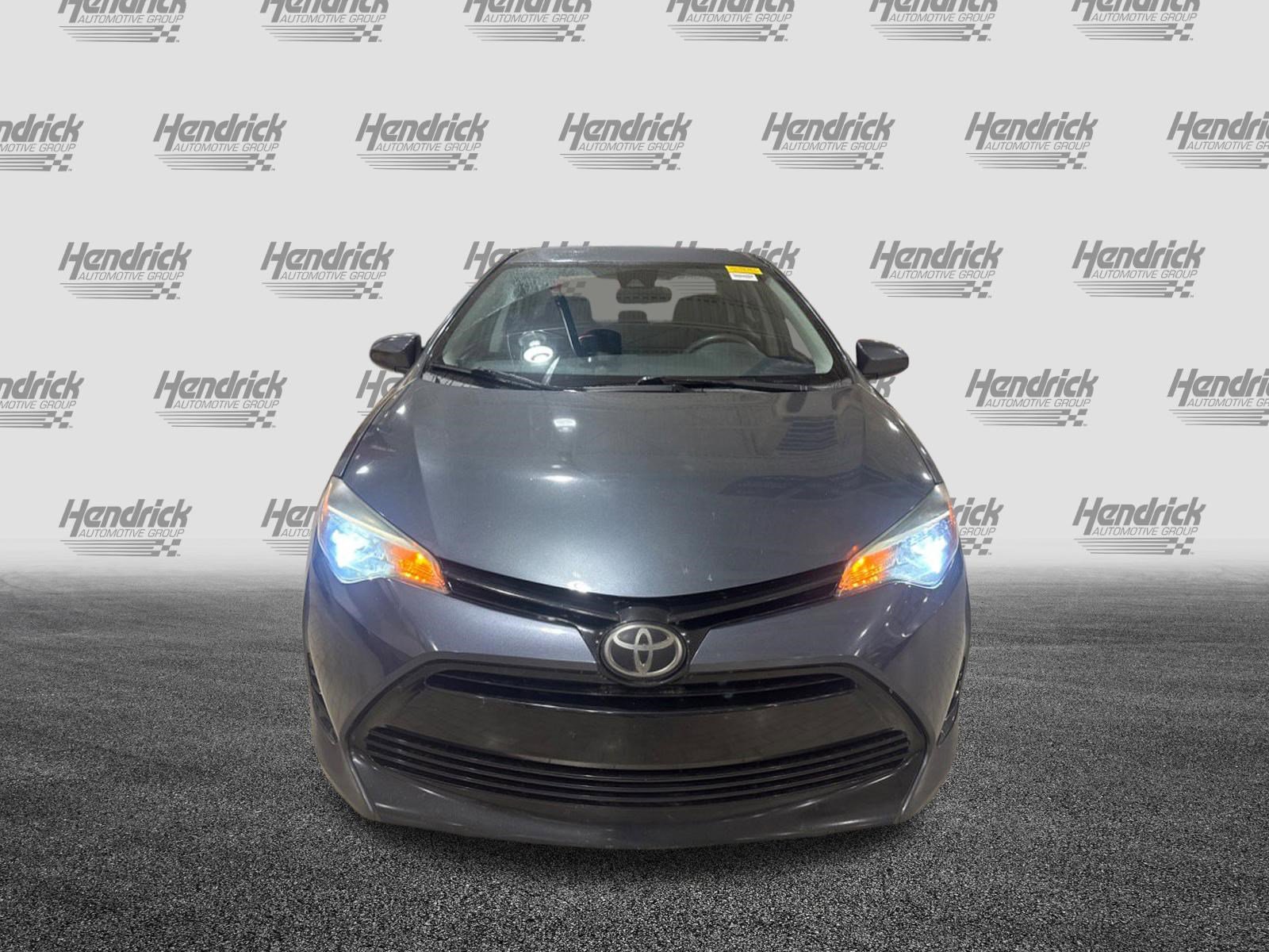 Used 2017 Toyota Corolla LE FWD image 2