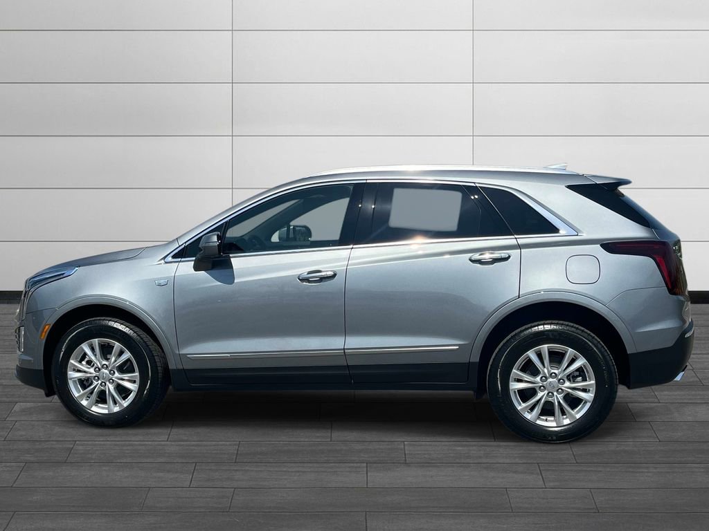 New 2026 Cadillac XT5 Luxury FWD image 2