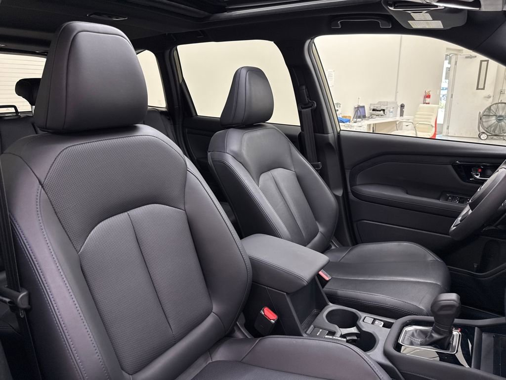 Used 2025 Subaru Forester Limited image 24