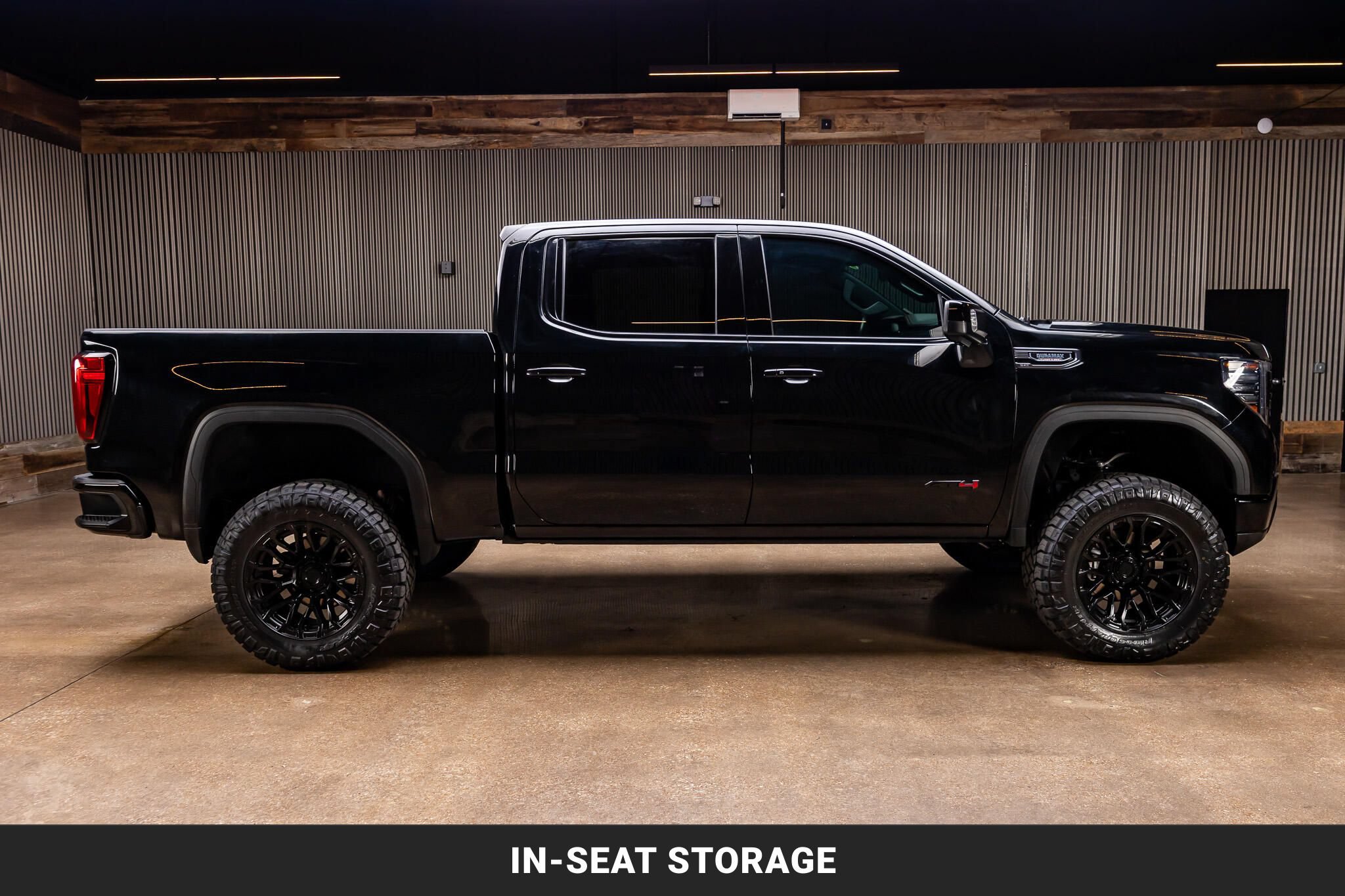 Used 2023 GMC Sierra 1500 AT4 w/ AT4 Premium Package AWD/4WD image 11