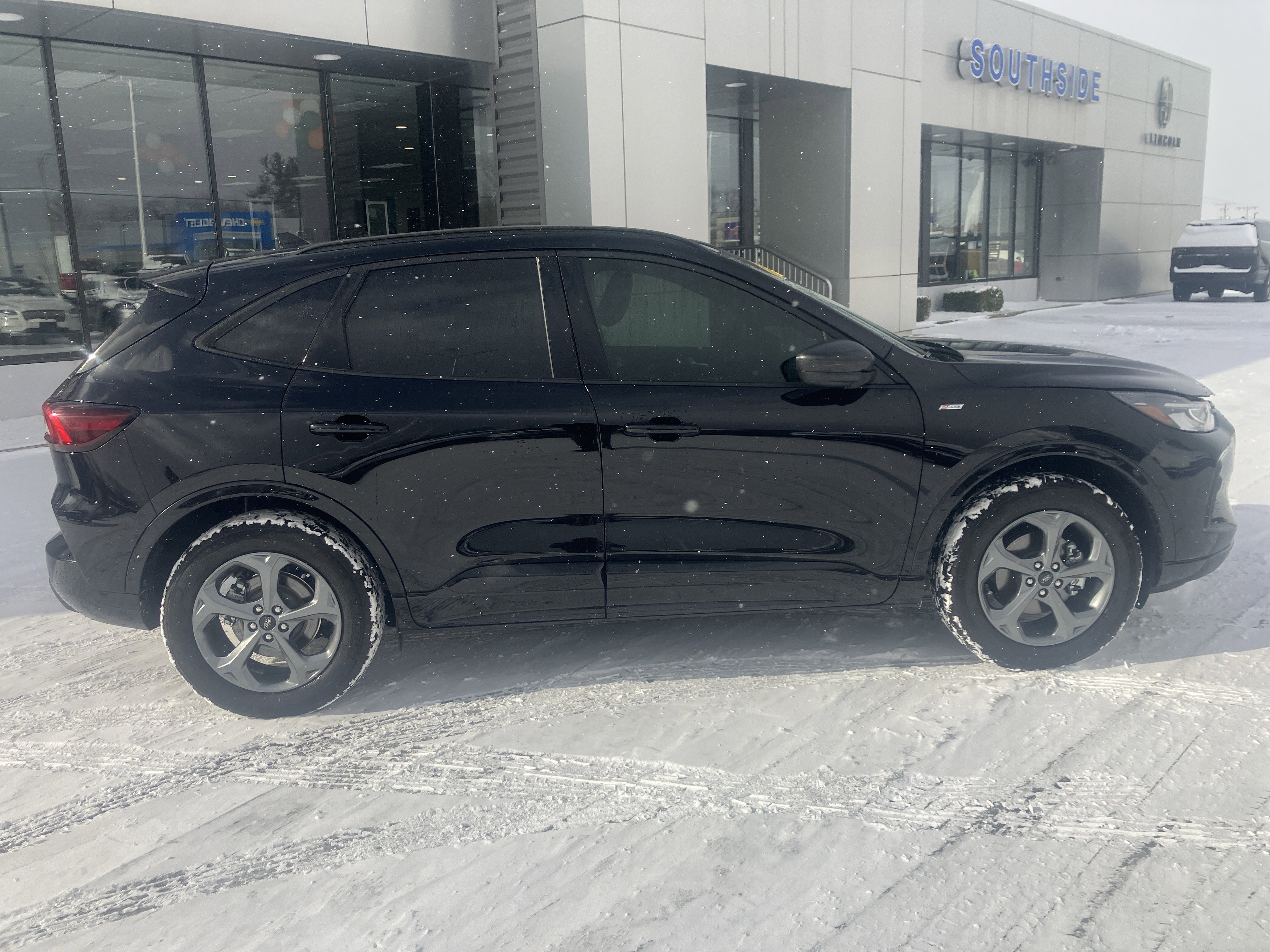 Used 2024 Ford Escape ST-Line w/ Tech Pack #1 image 8