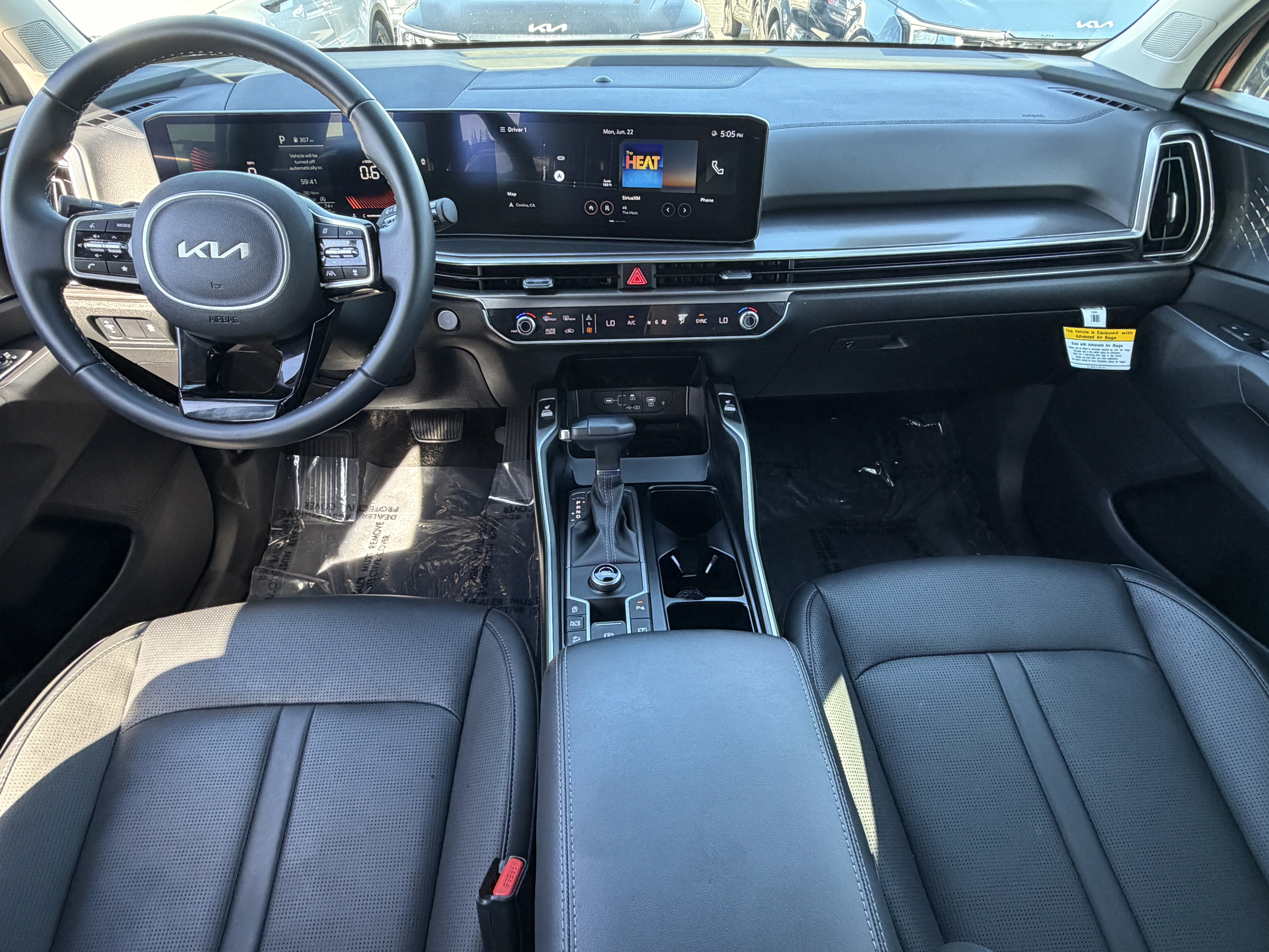 Certified 2025 Kia Sorento S w/ Panoramic Sunroof Package FWD image 27