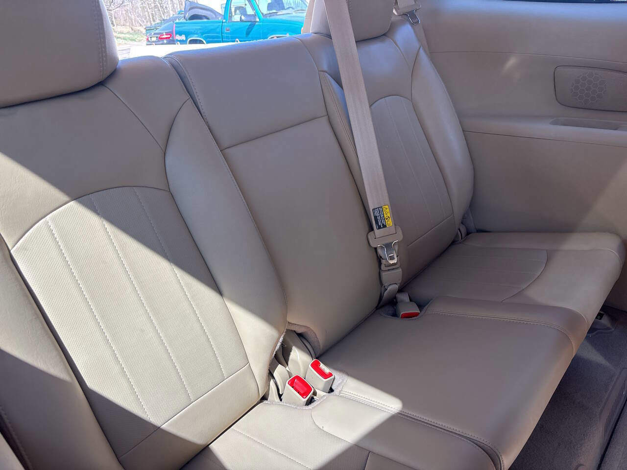 Used 2008 Buick Enclave CXL w/ Entertainment Package #3 AWD/4WD image 28