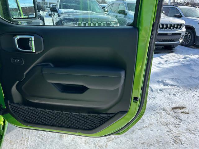 New 2025 Jeep Gladiator Sport AWD/4WD image 29