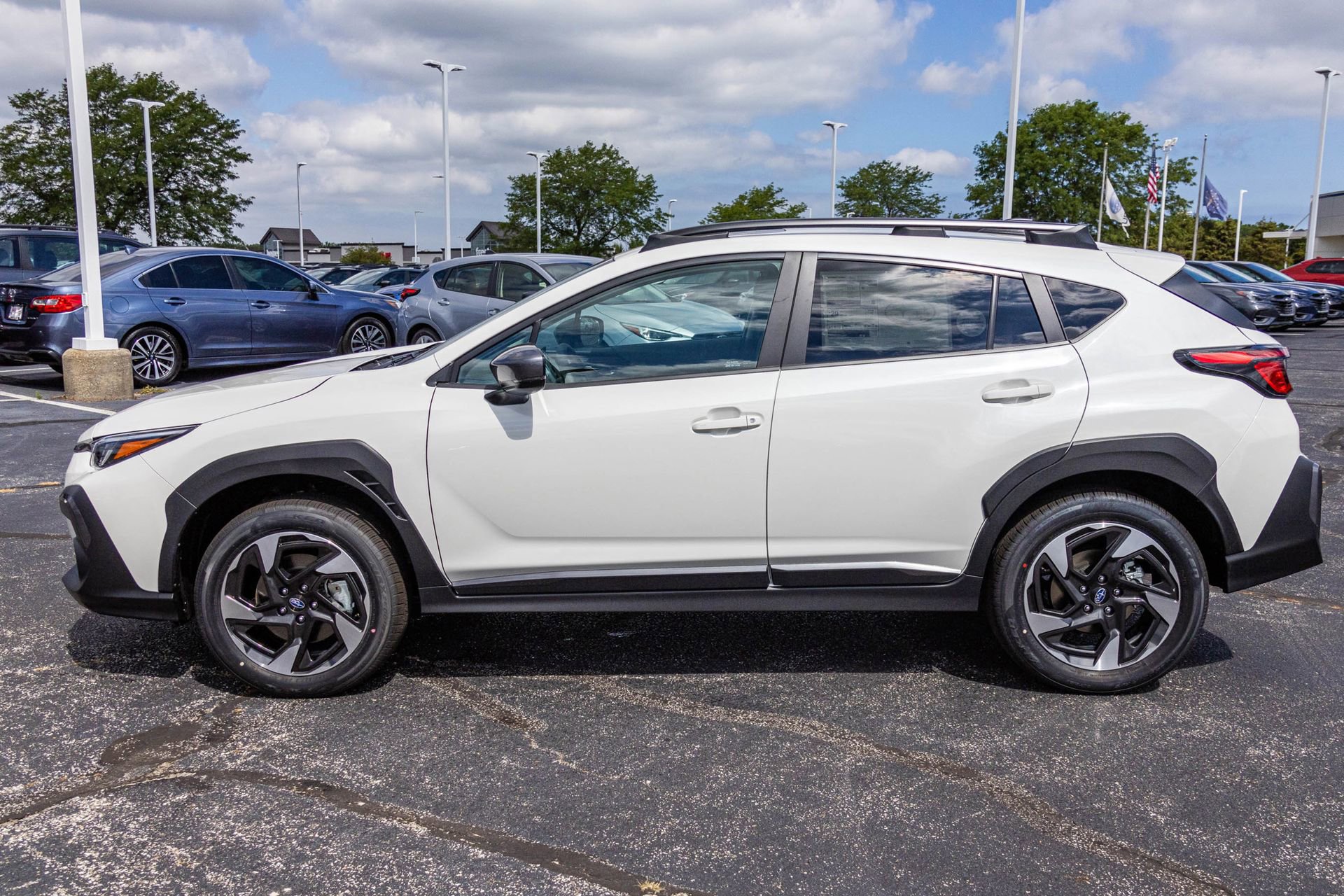 New 2025 Subaru Crosstrek 2.5i Limited w/ Crosstrek Mirror Package image 16