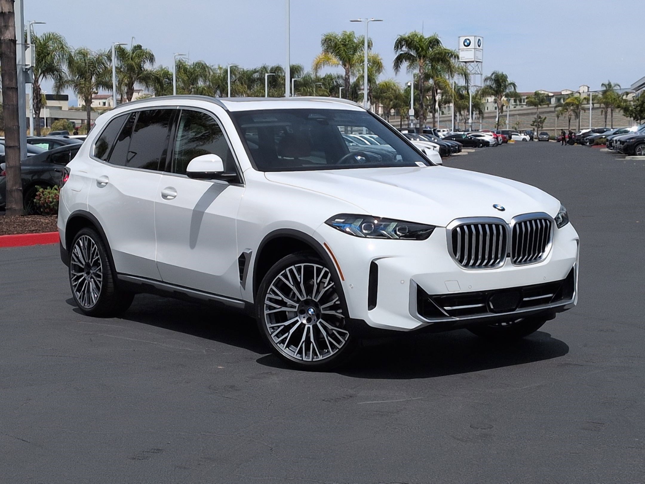 Used 2026 BMW X5 sDrive40i w/ Climate Comfort Package RWD image 2