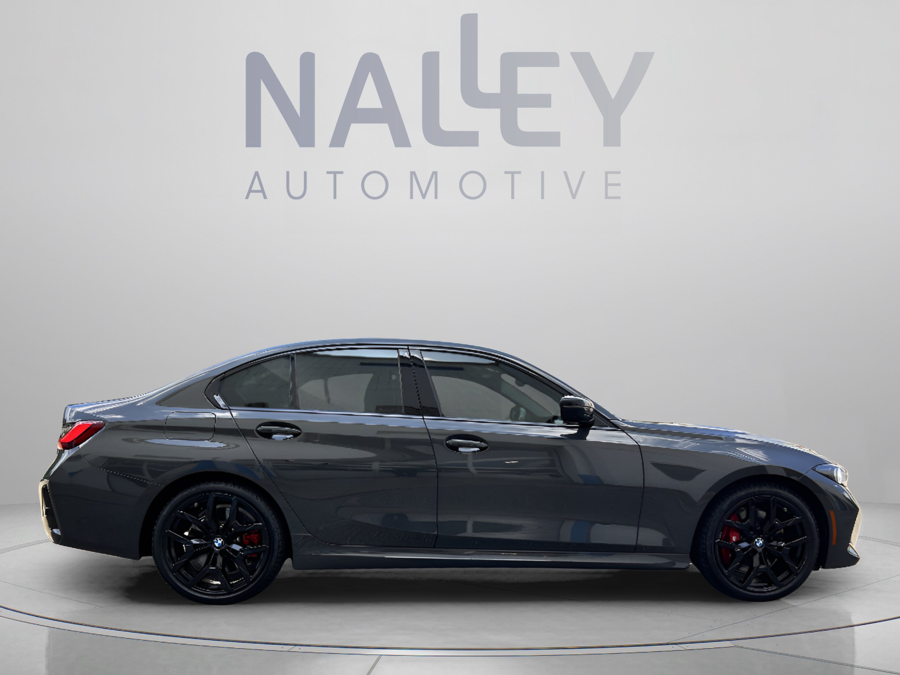 New 2026 BMW 330i Sedan w/ M Sport Package RWD image 4