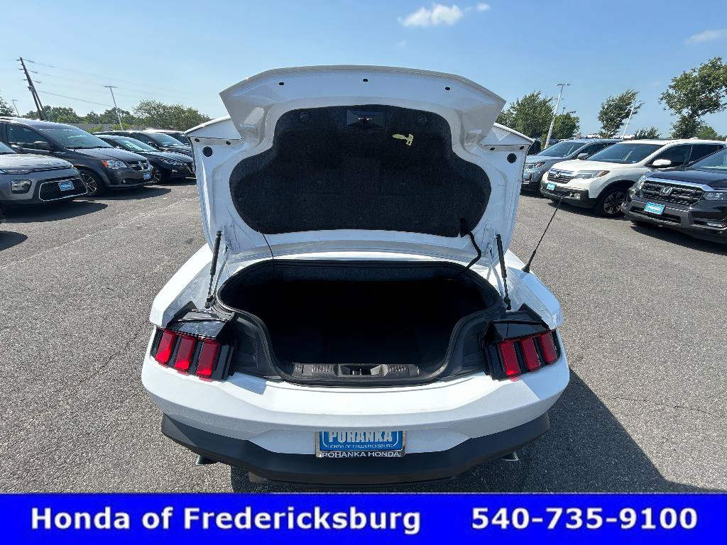Used 2025 Ford Mustang Premium RWD image 13