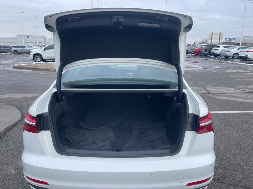 Used 2023 Audi A6 2.0T Premium image 11