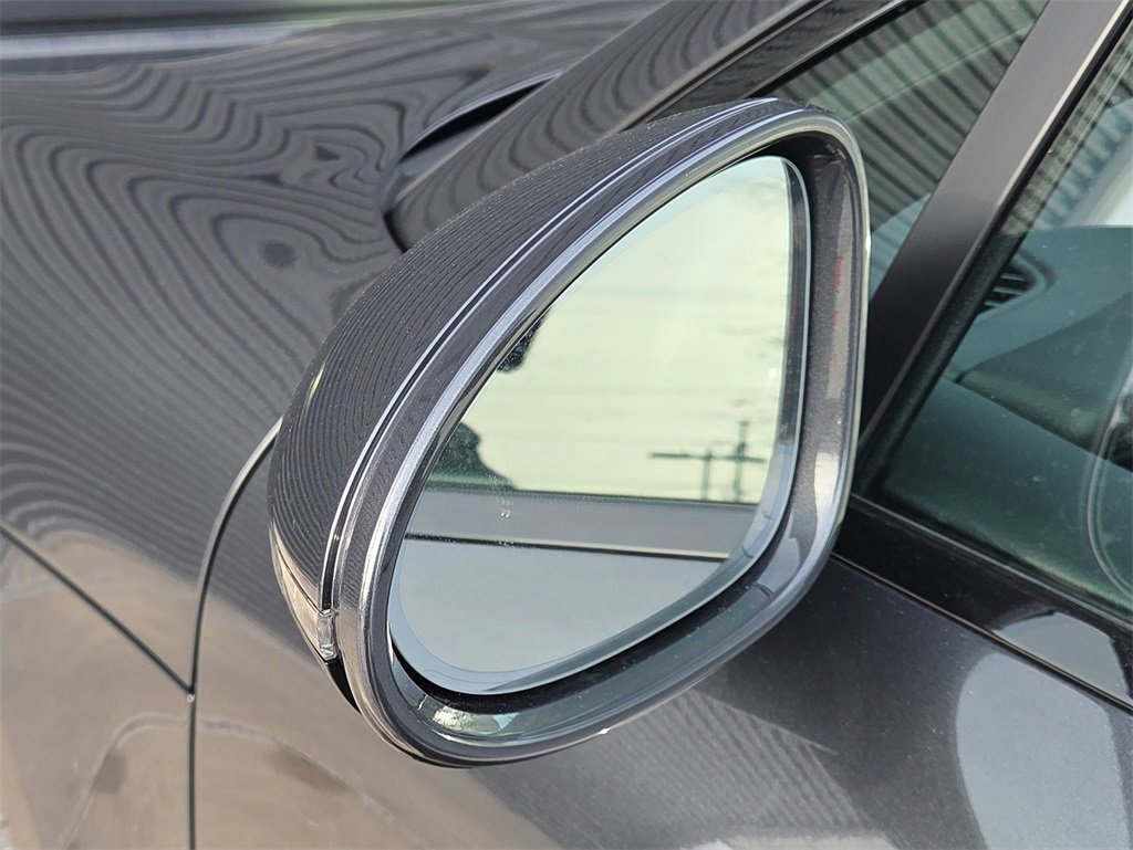 New 2026 Porsche Macan image 28