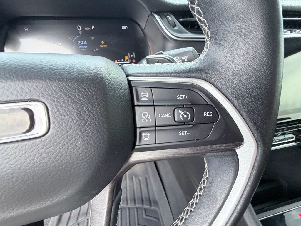 Used 2021 Jeep Grand Cherokee L Limited RWD image 15