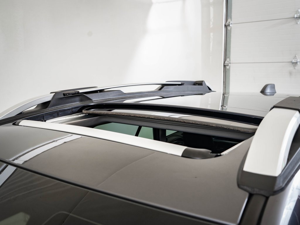 Used 2025 Subaru Outback Touring image 14