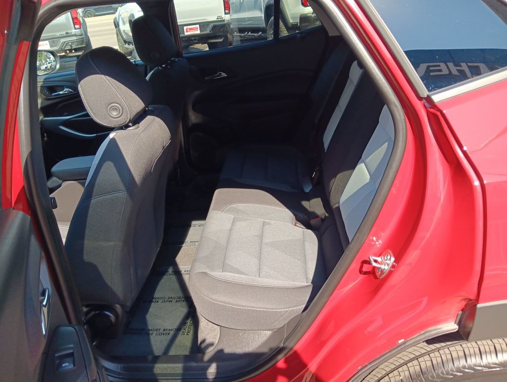 Used 2026 Chevrolet Trax LS FWD image 24