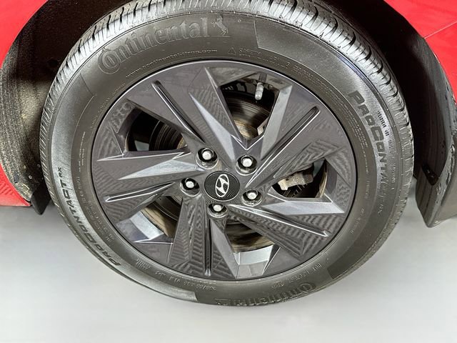 Used 2022 Hyundai Elantra SEL w/ Convenience Package FWD image 29
