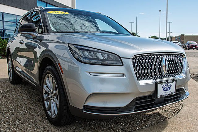Used 2022 Lincoln Corsair AWD w/ Premium Package image 7